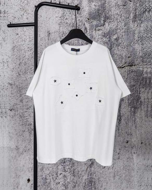 Picture of Louis Vuitton T Shirts Short _SKULVS-XLaatx327484